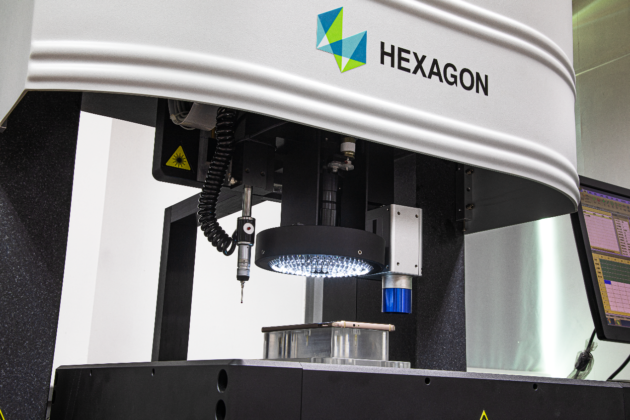 如何使用復合式影像測量儀對筆記本電腦外殼進行檢測？